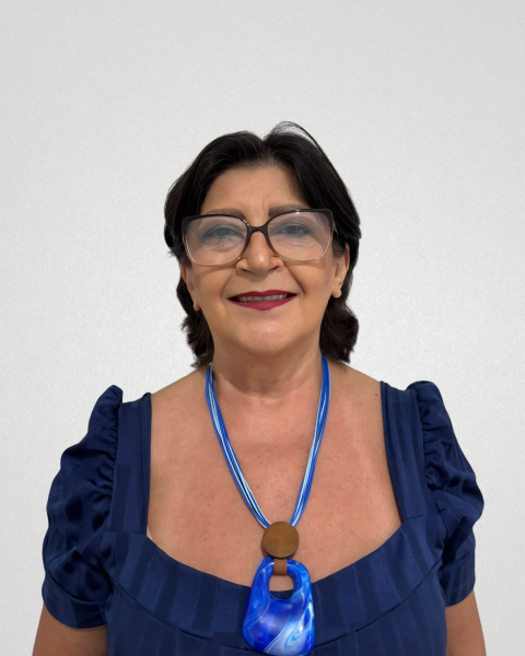 ANA IRIS ARRAIS ROLIM